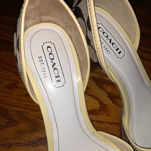 Coach shoes - Picture 3 of 3